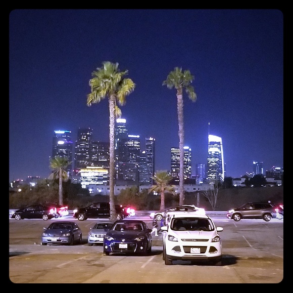 Meet your Posher, Jessica - Picture 1 of 4